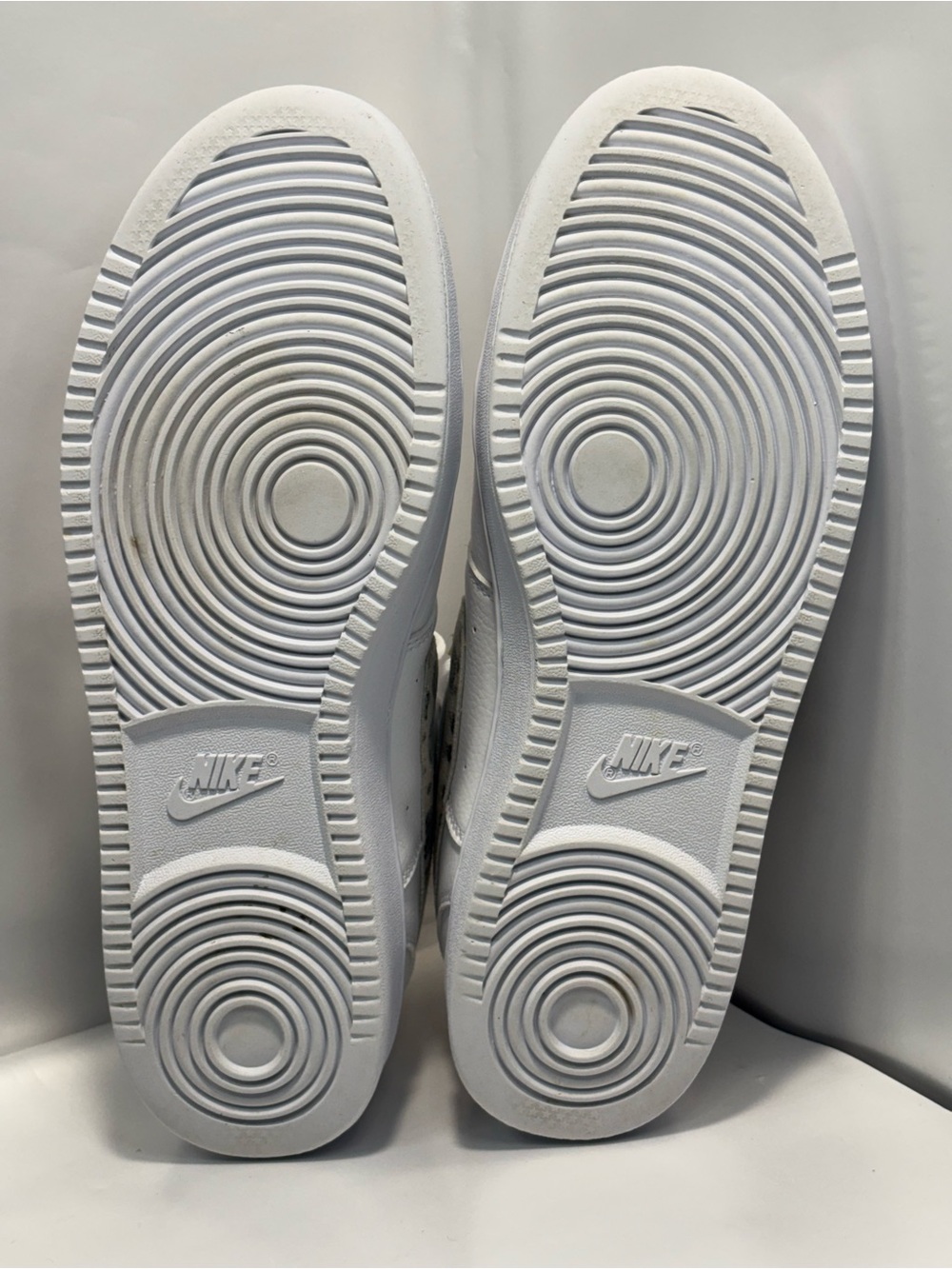 Nike Women’s Size 7 Court Vision Low White Sneakers Leopard Swoosh FJ5437-133 - Picture 10 of 11